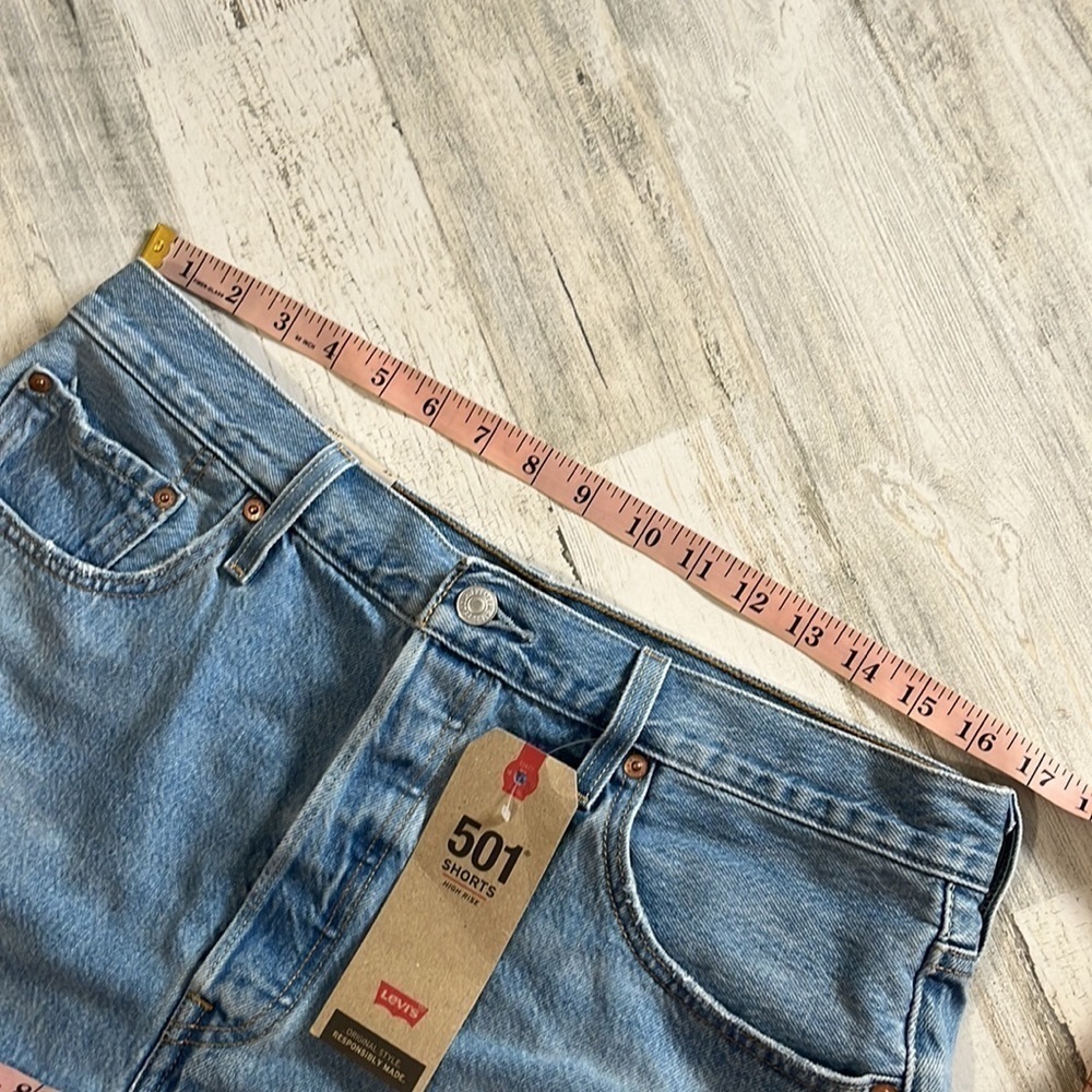 Levi’s 501 hi- rise shorts size 33. NWT - Picture 7 of 10